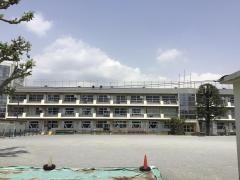 真間小学校