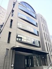 高山美容専門学校