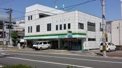 ファミリーマート　高知上町五丁目店