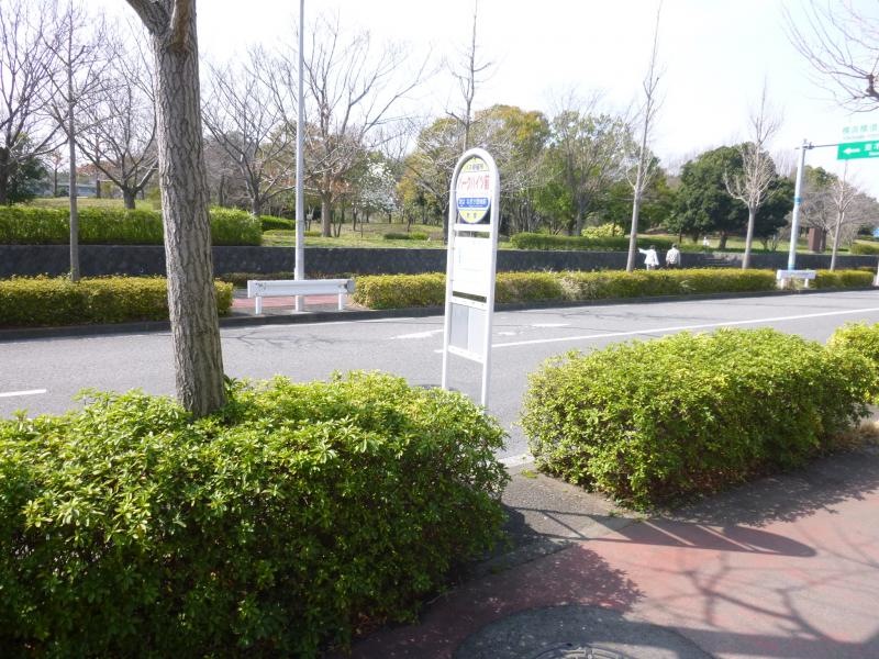 バス停外観