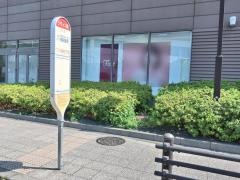 「リヴィン前」バス停留所