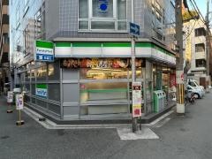 ファミリーマート　西本町一丁目店