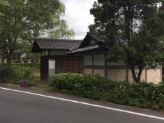 「川側」バス停留所