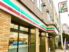 セブンイレブン　川崎塩浜店