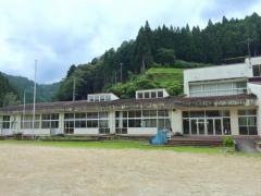連谷小学校