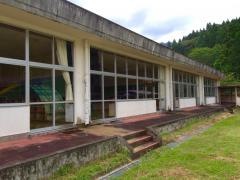 連谷小学校
