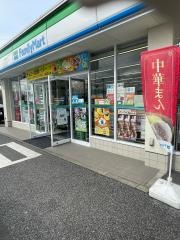 ファミリーマート　宇都宮中岡本町店