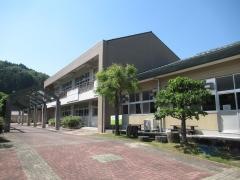 津賀小学校