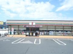 セブンイレブン　国分重久店