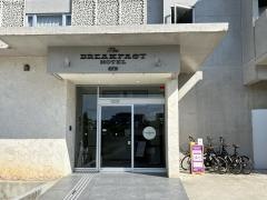 Ｔｈｅ　ＢＲＥＡＫＦＡＳＴ　ＨＯＴＥＬ　ＭＡＲＣＨＥ石垣島