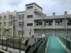 市岡小学校