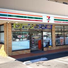 セブンイレブン　東大阪東山町店