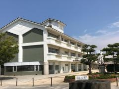 西条小学校