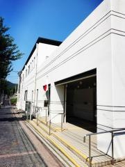 大里こどもと母のとしょかん