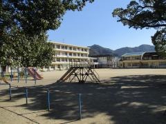 津久見小学校