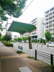 「鷹合団地前」バス停留所
