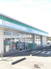 ファミリーマート　有田初島店