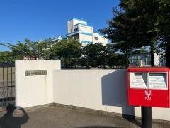 郡山小学校