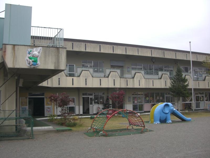 石坂幼稚園　園庭