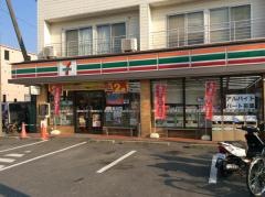 セブンイレブン　市川曽谷店