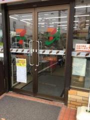 セブンイレブン　市川曽谷店