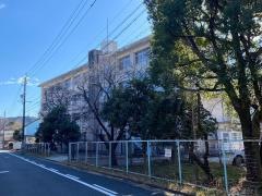 岩成台西小学校