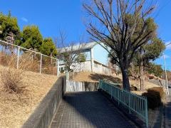 岩成台西小学校