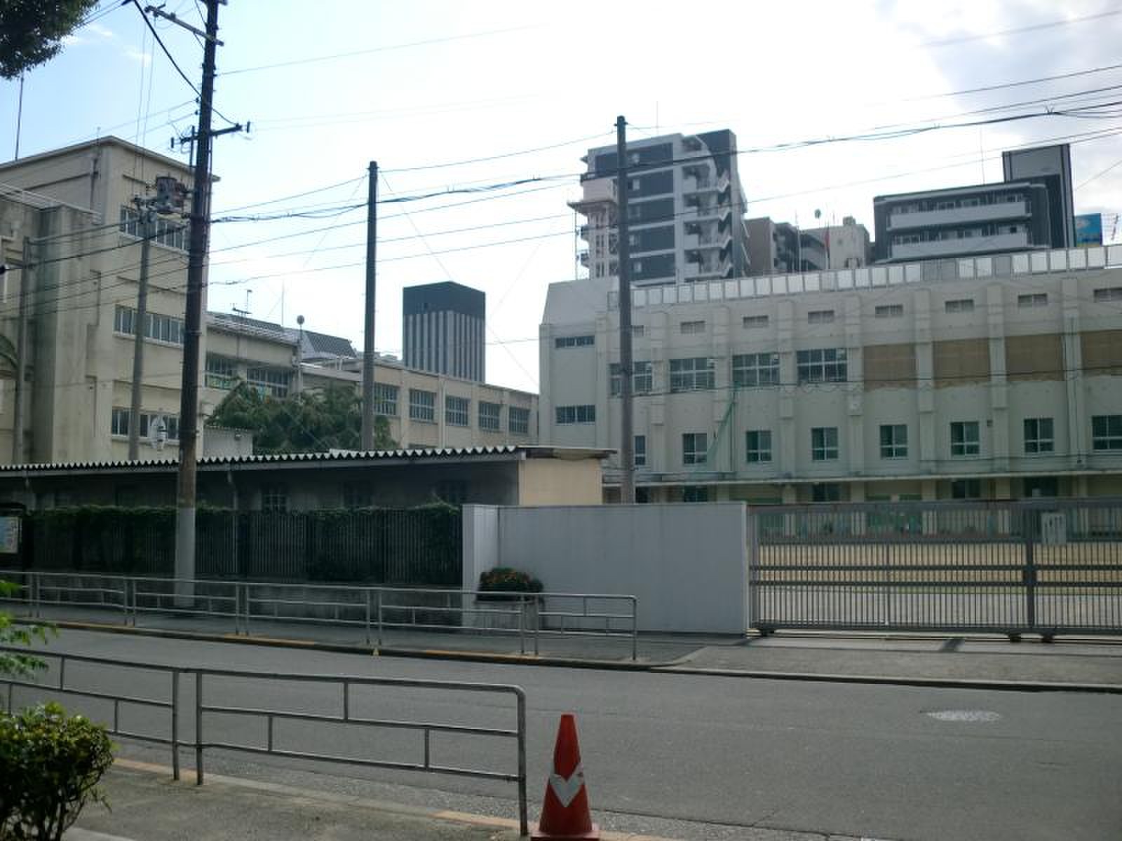 堀江 中学校