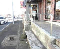 「三戸入口」バス停留所
