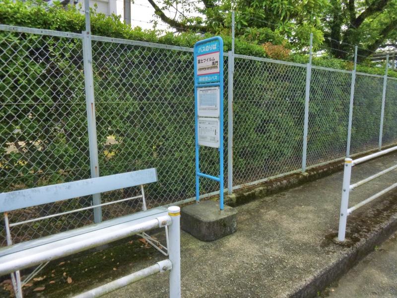 バス停外観