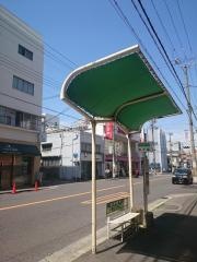 「中加賀屋二丁目」バス停留所
