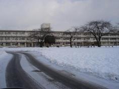 見前小学校