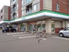 ファミリーマート　金沢田上町店