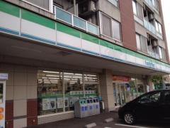 ファミリーマート　金沢田上町店