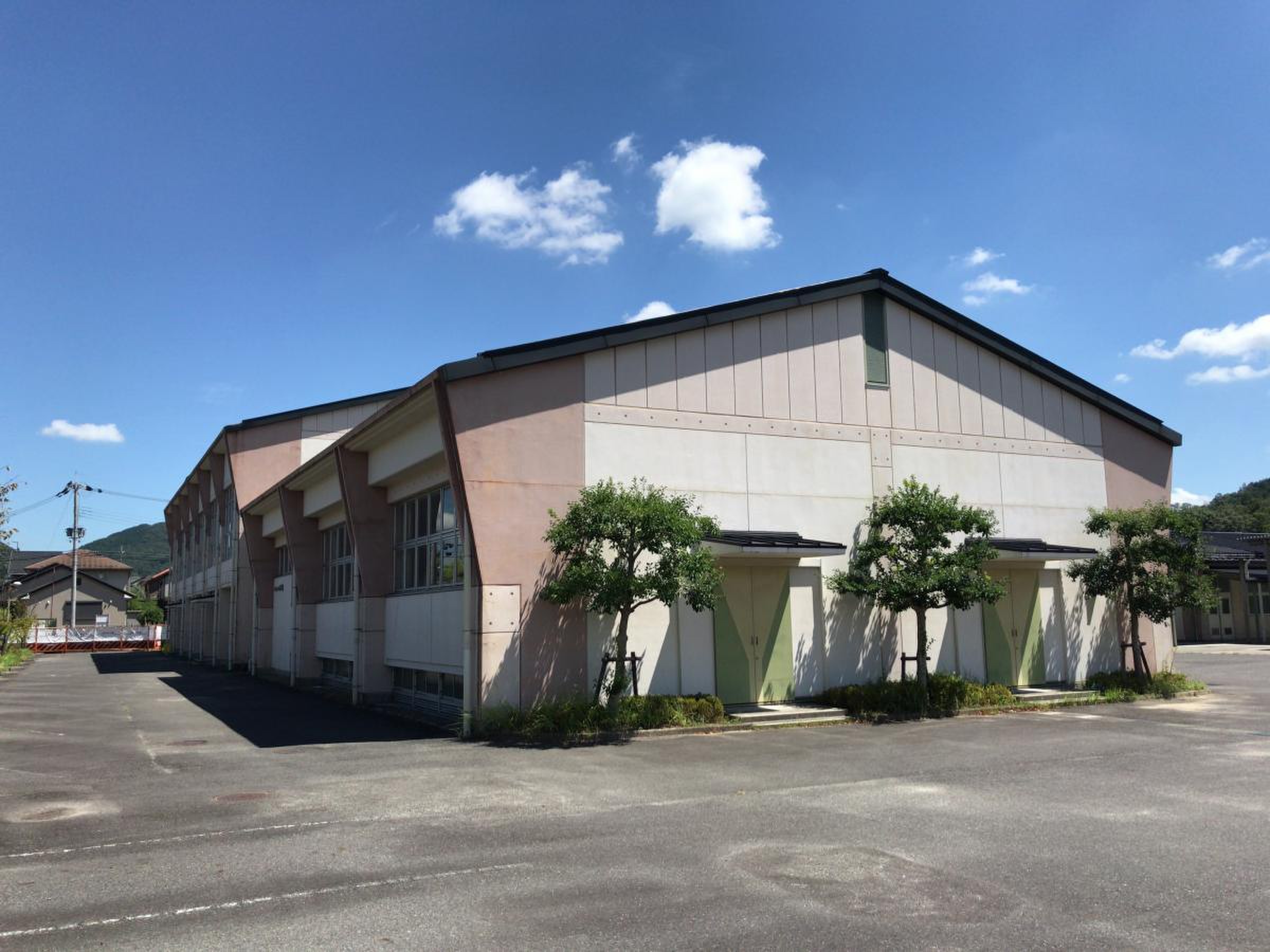 大津 市立 青山 中学校