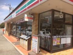セブンイレブン 姫路六角店