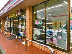 セブンイレブン　福岡津屋崎店