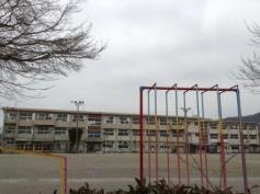 岩小学校