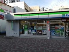 ファミリーマート　那古野二丁目店
