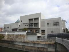 尼崎市立中央図書館