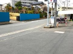 「牧野記念病院」バス停留所