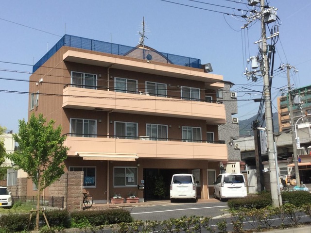 ケアウイング六甲 建物全景
