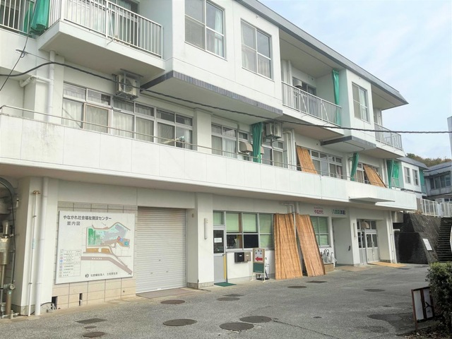 八流荘 施設外観