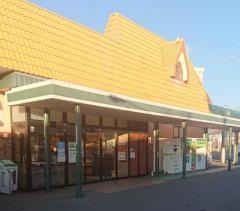 デリシア石芝店