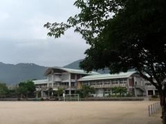 遷喬小学校