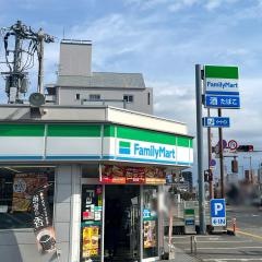 ファミリーマート　高知旭町店