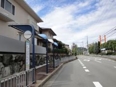「パークプラザ前」バス停留所