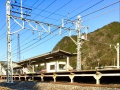 板荷駅