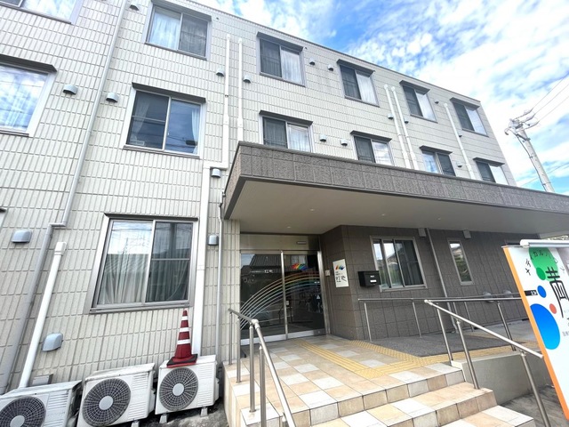 医療対応住宅型有料老人ホーム 満 施設外観