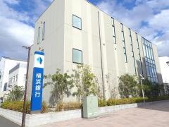 横浜銀行海老名駅前支店